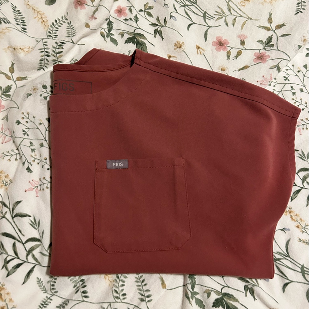 Arua Relaxed Scrub Top FIGS